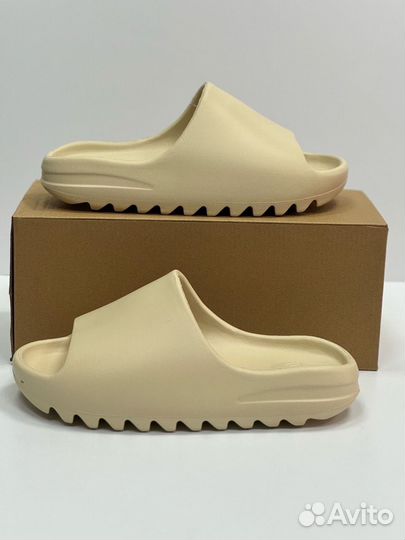 Сланцы Adidas Yeezy Slide