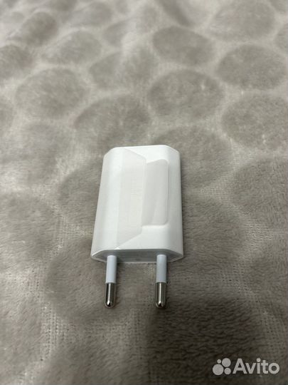 Зарядный блок iPhone