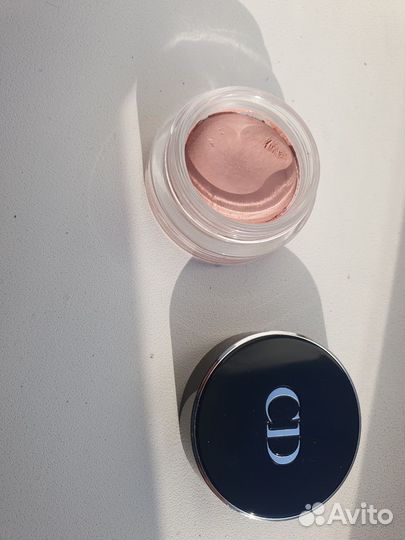 Dior кремовые тени