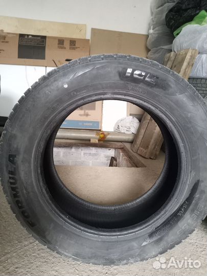 Yokohama Ice Guard Stud IG55 215/55 R16 97T