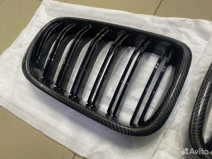 Решетка радиатора M на BMW F26 LCI карбон