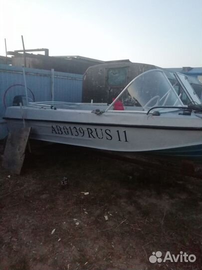 Лодка с мотором