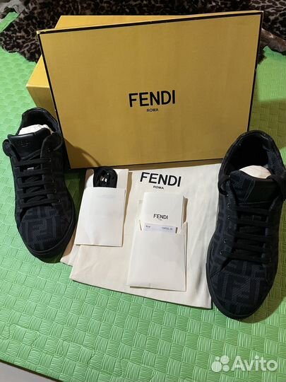 Кеды мужски fendi