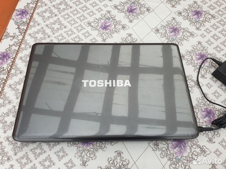 Ноутбук toshiba