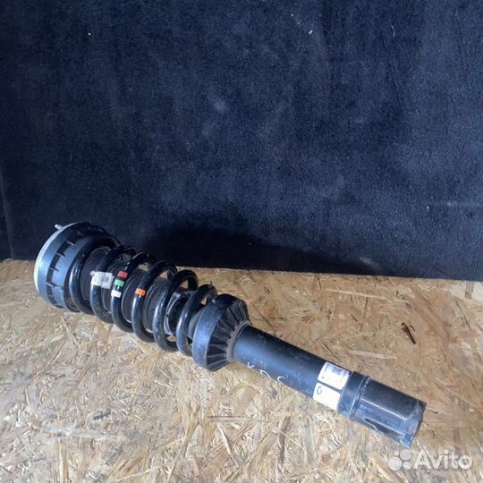 Jaguar I-Pace X590 Амортизатор передний левый