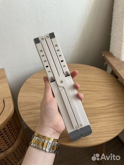 Металлическая подставка для ноутбука ugreen