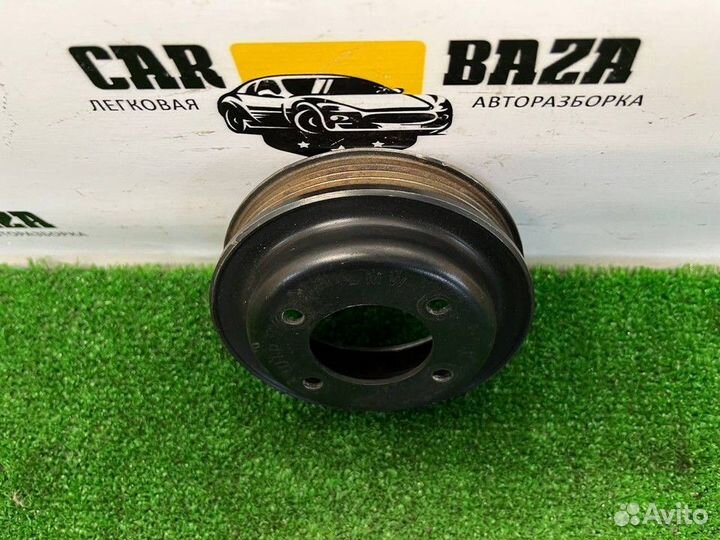 Шкив водяного насоса (помпы) Opel Omega