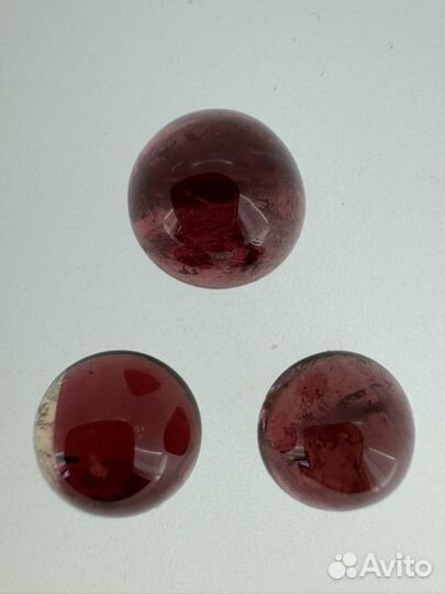 Турмалин кабошоны