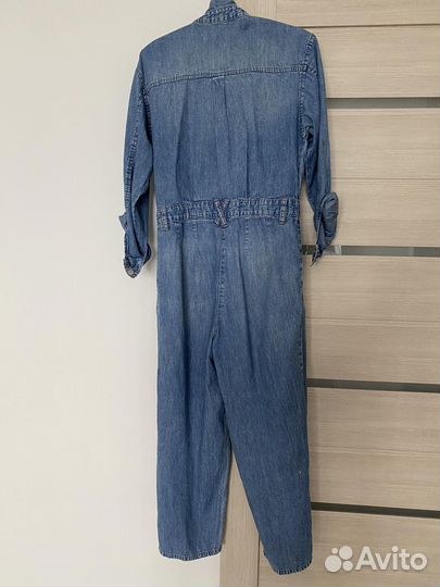 Джинсовый комбинезон женский