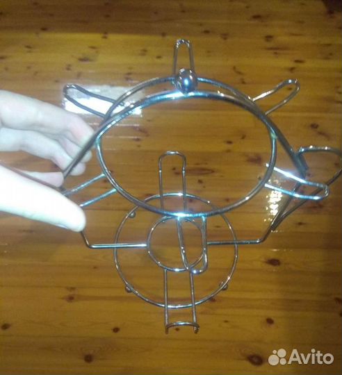 Подвеска под стакан