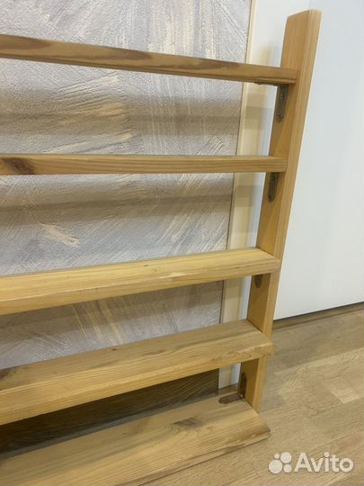 Полка для коллекции машинок