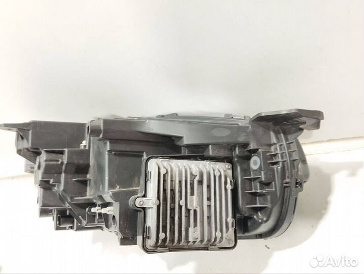 Фара левая Volvo XC90 2 2019 32228690