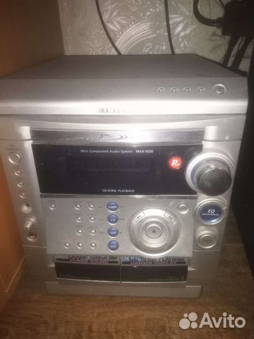 Музыкальный центр