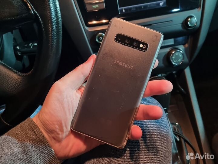 Samsung Galaxy S10+, 8/128 ГБ