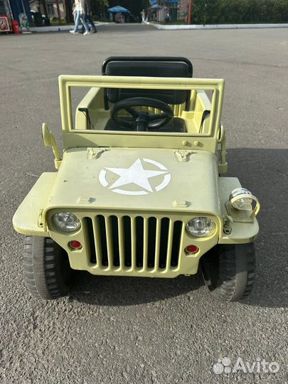 Детский электромоюиль с пультом управления