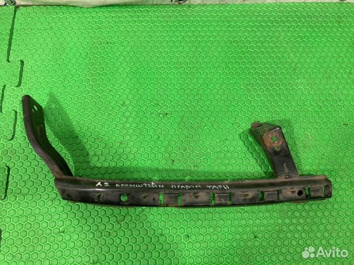 Кронштейн бампера правый Acura Mdx YD2 J37A1 2008