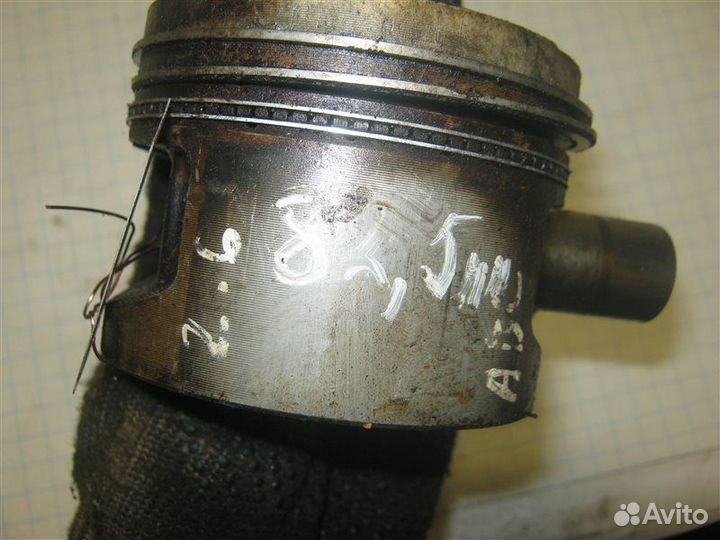 Поршень Audi A6 C4 1994-1997 V286G