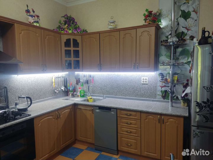 Кухонный гарнитур угловой б/у