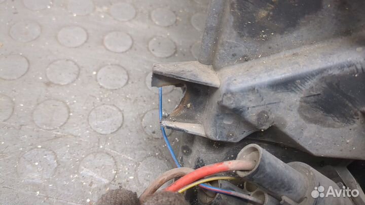 Вентилятор радиатора Volkswagen Caddy, 2011