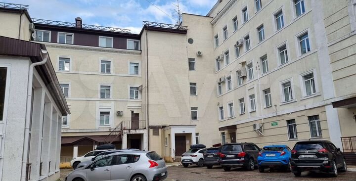 2-к. квартира, 67,6 м², 3/5 эт.