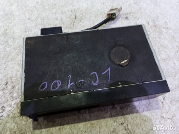 CD-чейнджер 8627060040 Лексус LX 2