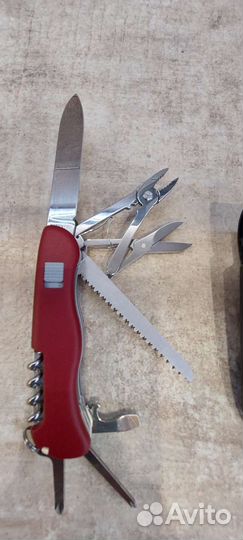 Нож складной швейцарский