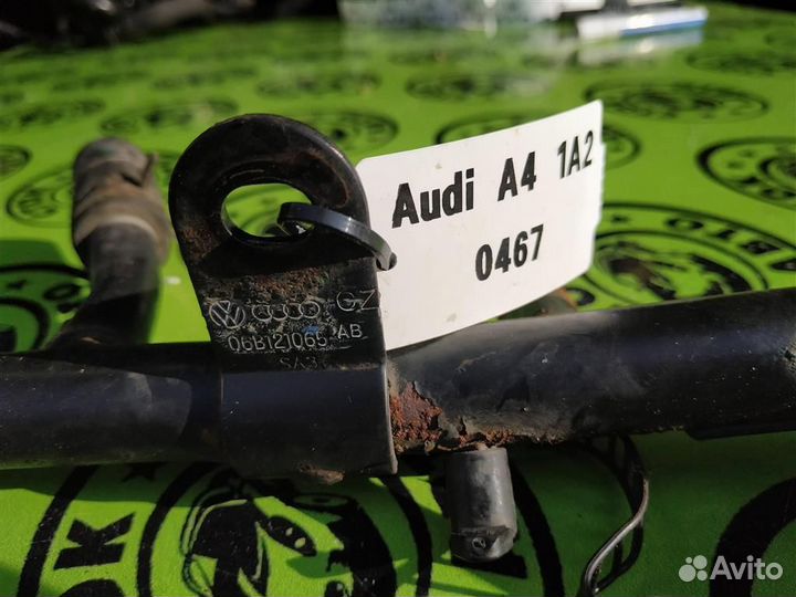 Трубка системы охлаждения Audi A4 8E cabrio