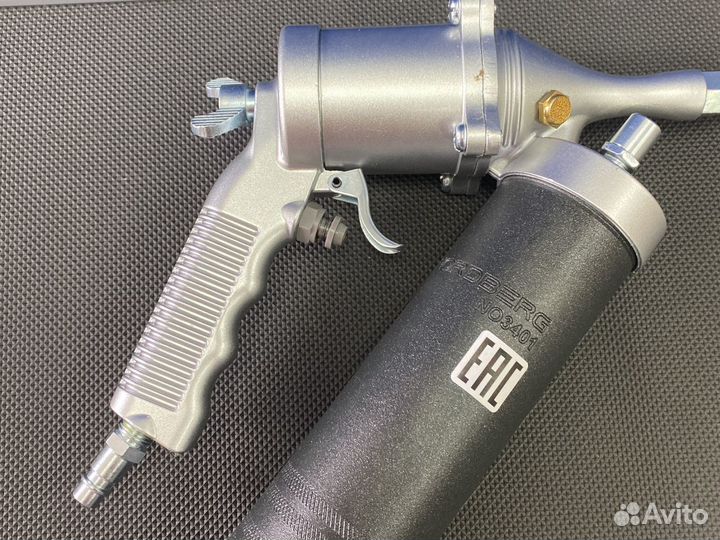 Шприц для смазки пневматический