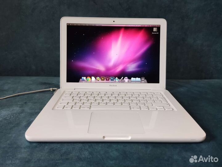 Apple MacBook 13 Mid 2010