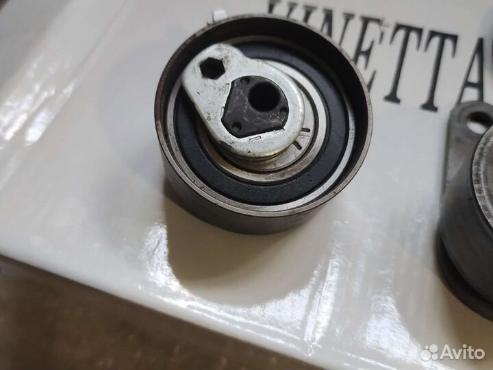 Ролик грм volvo