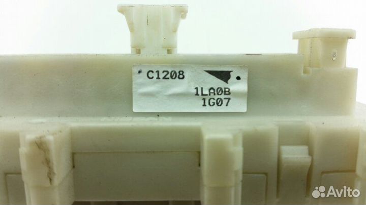 Блок предохранителей Nissan Patrol Y62 VK56VD 2011