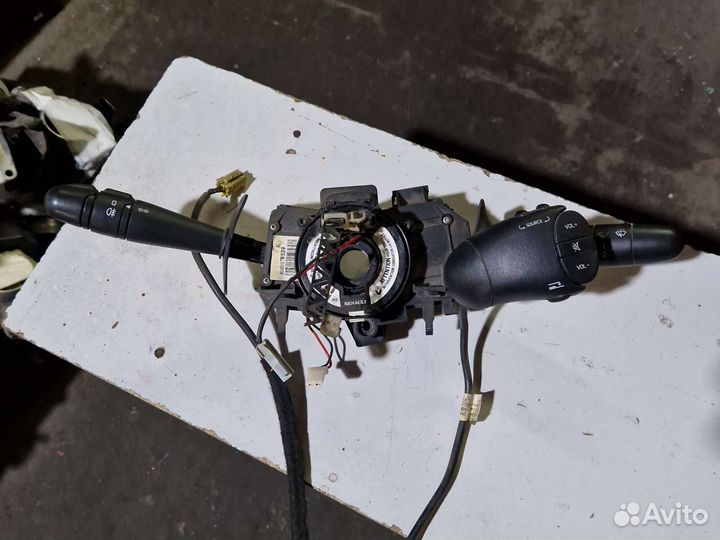 Подрулевой переключатель в сборе рено kangoo 1