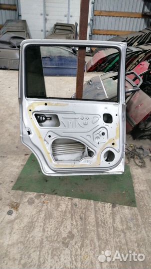 Дверь задняя левая Зафира В 2008г.в