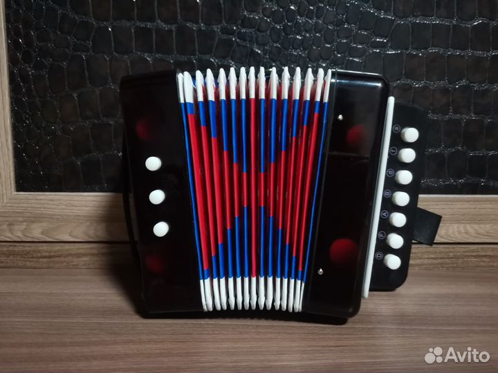 Аккордеон игрушечный