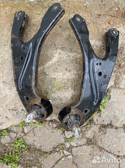 Рычаги продольные Lexus/Toyota