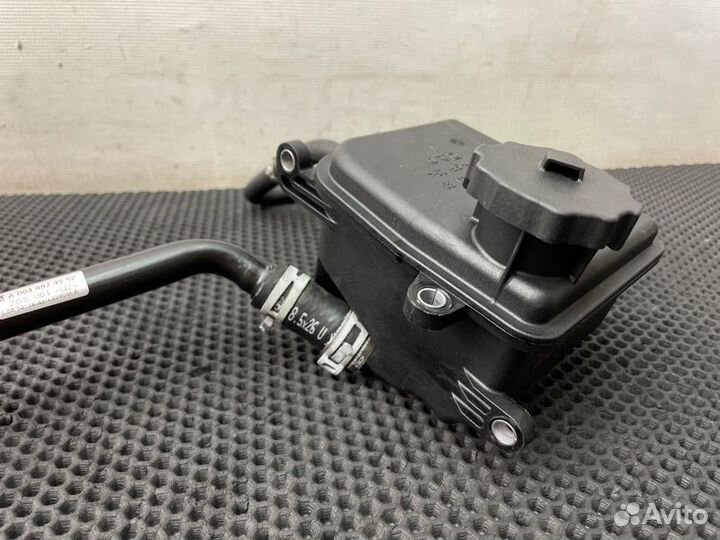 Бачок гур Mercedes-Benz C-Class W204 271.860 1.8