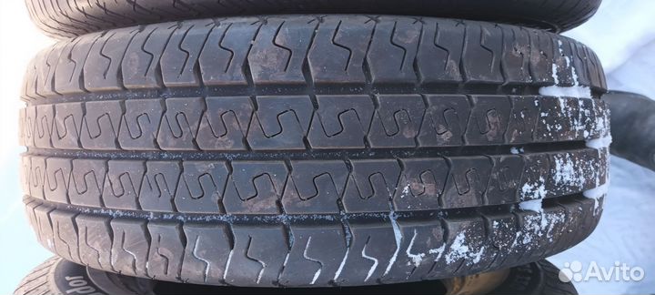 Matador MPS 330 Maxilla 2 215/70 R15C 109R