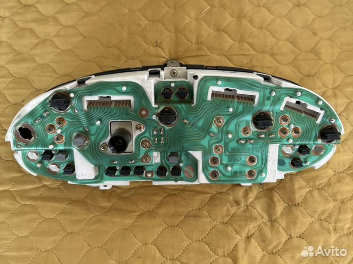 Щиток приборов Hyundai Lantra