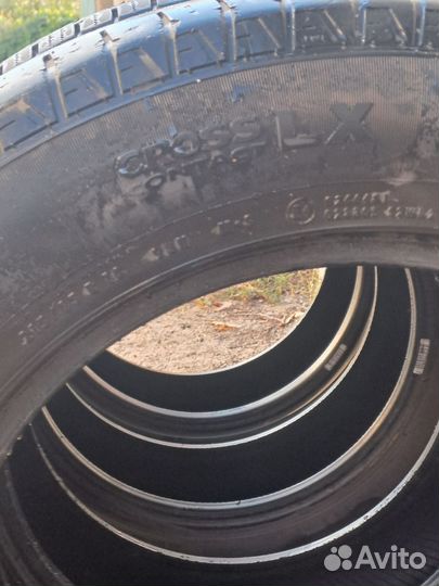 Continental CrossContact LX25 215/65 R16 98H