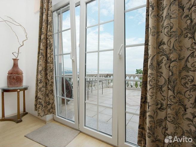 Продажа и установка пластиковых дверей