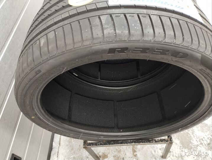 Winrun R330 275/35 R22 и 315/30 R22