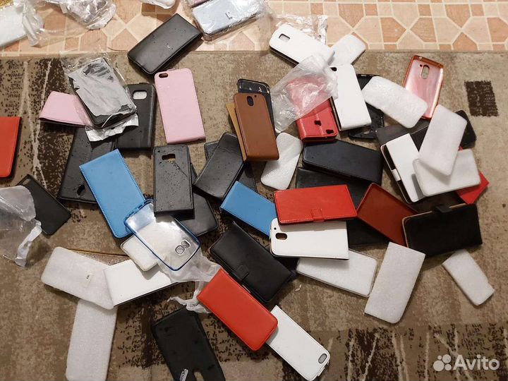 Чехлы для телефонов