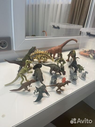 Динозавры игрушки