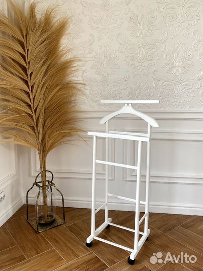 Вешалка для одежды напольная