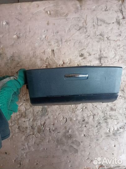 Пепельница передняя Kia Sorento 1