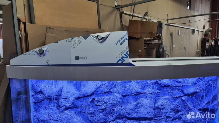 Аквариум панорамный 900 литров белый