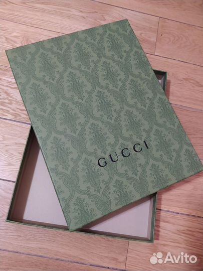 Коробка зеленая gucci