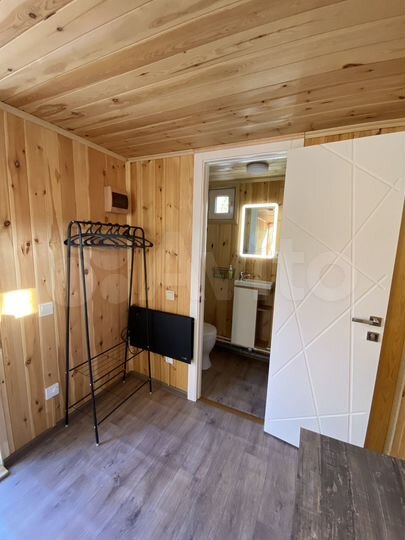 Дом 13 м² на участке 100 сот.