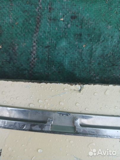 Молдинг решетки радиатора Land Cruiser 200 2017 г