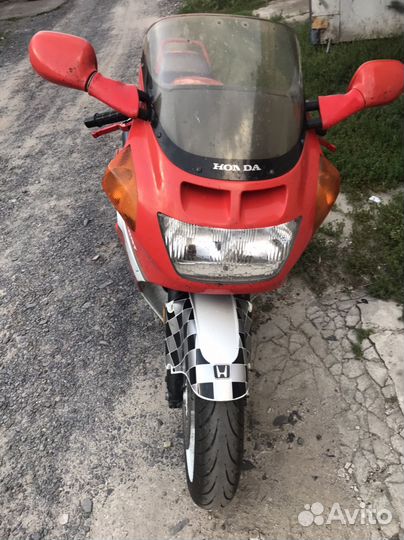 Honda cbr 1000F